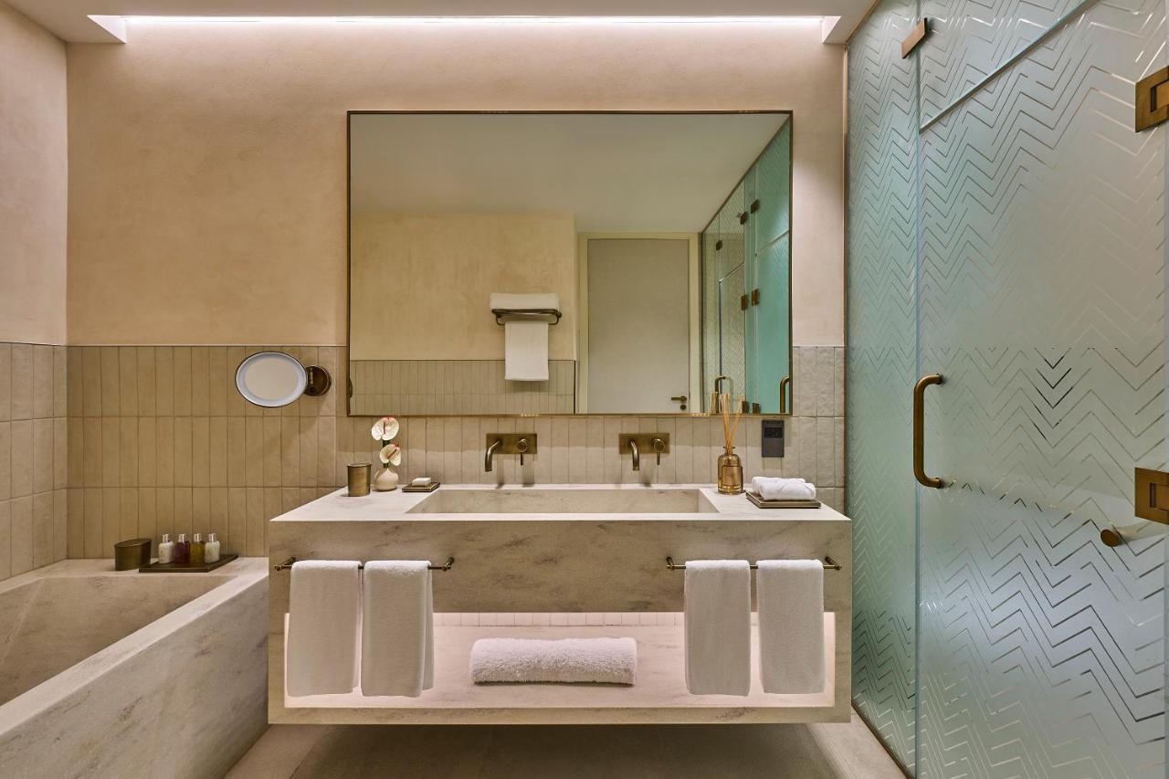 Erth Abu Dhabi Hotel מראה חיצוני תמונה