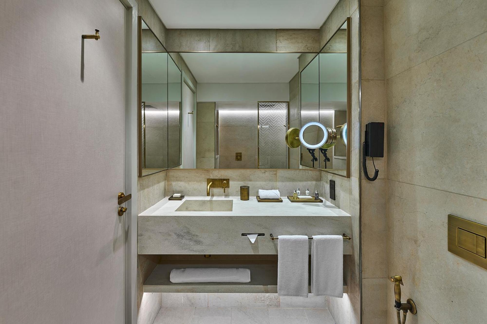 Erth Abu Dhabi Hotel מראה חיצוני תמונה