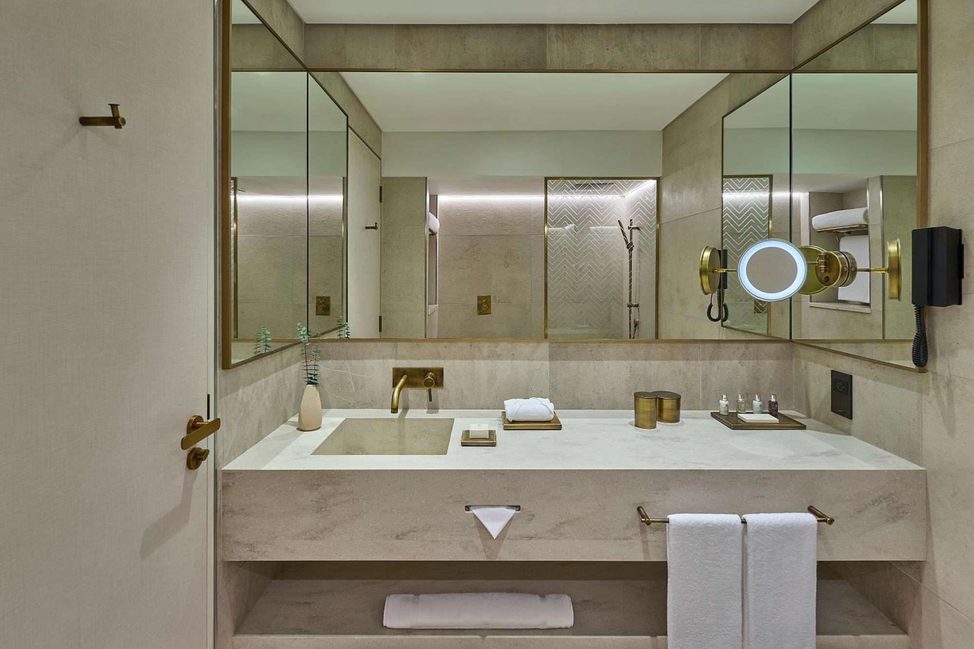 Erth Abu Dhabi Hotel מראה חיצוני תמונה